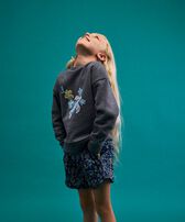 Solid Sweatshirt mit Rundhalsausschnitt für Mädchen Heather anthracite Vorderseite getragene Ansicht