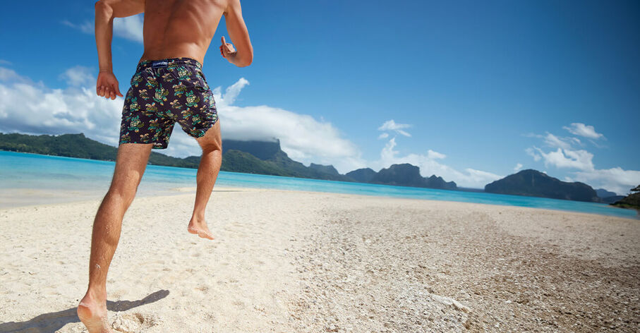 Men long patterned swim trunks 
