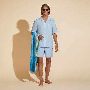 Camicia bowling uomo in lino tinta unita - Vilebrequin x Highsnobiety Chambray dettagli vista 1