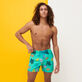 Bañador con estampado Ronde des Tortues Multicolore para hombre Nenuphar vista frontal desgastada