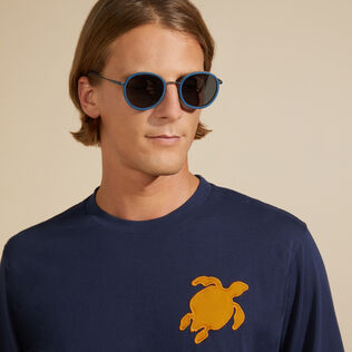 T-shirt uomo a maniche lunghe in cotone Turtle Patch Blu marine dettagli vista 2
