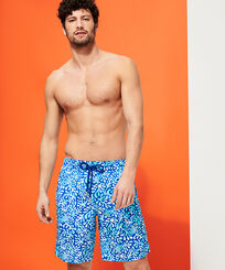 Maillot de bain ultra-léger et pliable homme long Turtles Splash Bleu de mer vue portée de face