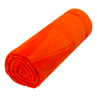 有机棉的纯色沙滩巾 Apricot 正面穿戴视图