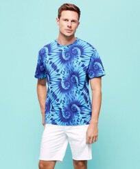 Men Cotton T-Shirt Tie & Dye Nautilius Print Azure front worn view