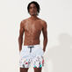 Men Swimwear Ski - Vilebrequin x Massimo Vitali Sky blue 正面穿戴视图