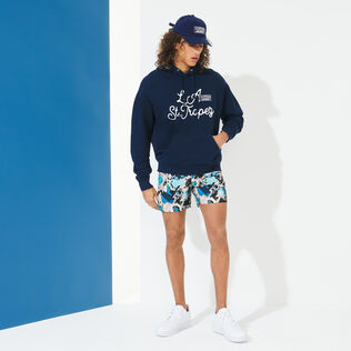 Sudadera con capucha con estampado LA/St. Tropez para hombre - Vilebrequin x Highsnobiety Azul marino detalles vista 1