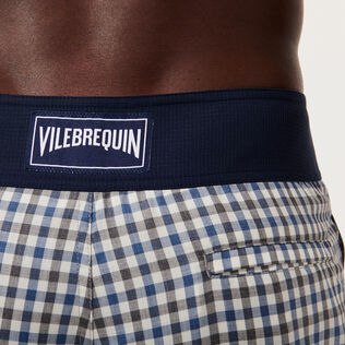 Maillot de bain homme en laine mérinos Carreaux - Vilebrequin x The Woolmark Company Gris/bleu vue de détail 2