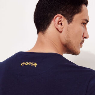Hombre Autros Bordado - Camiseta de algodón con bordado The Year of the Rabbit para hombre, Azul marino detalles vista 3