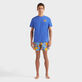 Camiseta de algodón orgánico con tortuga bordada para hombre Marrakech vista frontal desgastada