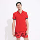 Polo en piqué de algodón de color liso para hombre Amapola vista frontal desgastada