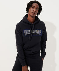 Bestickter Solid Kapuzenpullover aus Baumwolle für Herren Marineblau Vorderseite getragene Ansicht