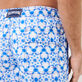 Ikat Medusa Badeshorts für Herren Weiss Details Ansicht 2