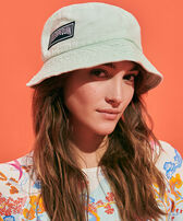 Gorro de pescador unisex de lino de color liso Agua verde vista frontal desgastada