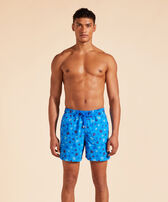 Men Swim Shorts Embroidered Ronde des Tortues - Limited Edition Neon blue 正面穿戴视图