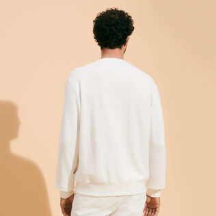 Sudadera de cuello redondo de algodón con estampado Inboard Boat para hombre Off white vista trasera desgastada