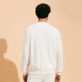 Sudadera de cuello redondo de algodón con estampado Inboard Boat para hombre Off white vista trasera desgastada