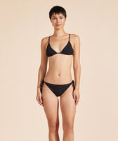 Braguitas de bikini de corte brasileño con cuerda para mujer con estampado Tresses Negro vista frontal desgastada