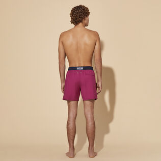 Bañador de lana para hombre Super 120' Morado vista trasera desgastada