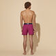Bañador de lana para hombre Super 120' Morado vista trasera desgastada