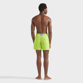 Men Swim Shorts Requins Water-reactive Lime back worn view