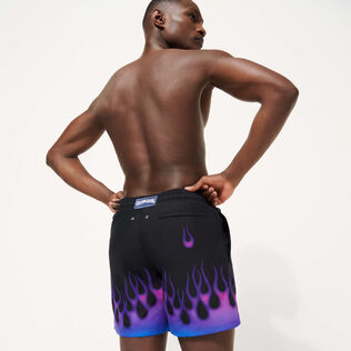 男士 Hot Rod 360° 泳裤 - Vilebrequin x Sylvie Fleury 合作款 Black 细节视图1