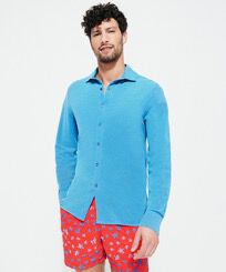 Men Cotton Shirt Solid Aquamarin blau Vorderseite getragene Ansicht