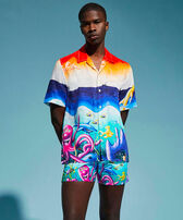 Camicia bowling uomo in lino Mareviva - Vilebrequin x Kenny Scharf Multicolore vista frontale indossata