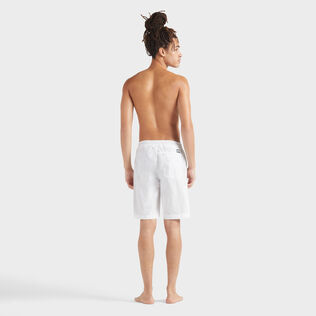 Bermudas de chándal para hombre en tejido de gabardina Blanco vista trasera desgastada
