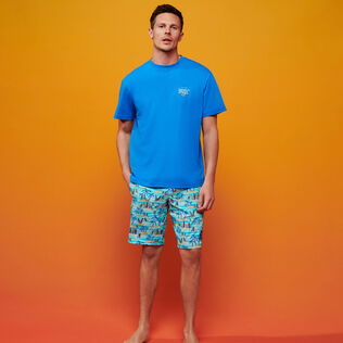 Uomo Altri Stampato - Costume da bagno uomo elasticizzato Palms & Surfs - Vilebrequin x The Beach Boys, Lazulii blue dettagli vista 3