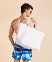 Bolso de playa de grande en neopreno de color liso unisex Blanco vista frontal desgastada