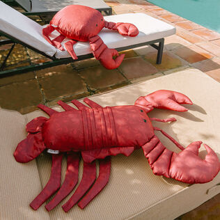 Cojín rojo en forma de langosta con estampado Crabs And Lobsters Amapola detalles vista 1