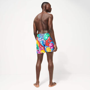 Maillot de bain homme Faces In Places - Vilebrequin x Kenny Scharf Multicolore vue portée de dos