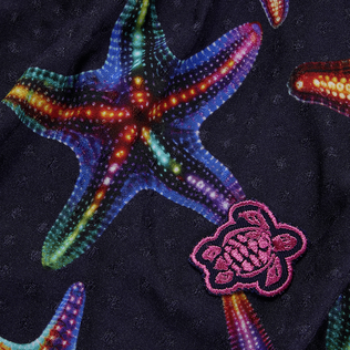 Mono de viscosa con estampado Disco Stars para niña Azul marino detalles vista 1