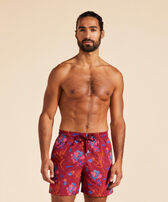 Men Swim Shorts Embroidered Medusa Flowers - Limited Edition Merlot vista frontal desgastada