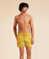 Men Swim Shorts Embroidered Graphic Glass - Limited Edition Maiz vista frontal desgastada