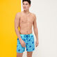 Bañador con estampado Turtles Splash para hombre Lazulii blue vista frontal desgastada