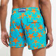Costume da bagno uomo elasticizzato Starfish Dance Blu curacao vista indossata posteriore