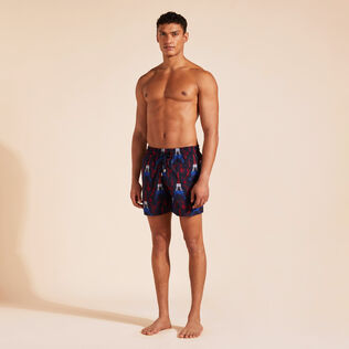 Poulpe Eiffel 男士刺绣游泳短裤 - 限量版 Navy 正面穿戴视图