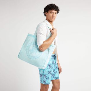 Unisex-Strandtasche aus Leinen mit Mineralfarbstoff Thalassa Vorderseite getragene Ansicht