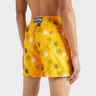 Men Swim trunks Embroidered Oursins Mango details view 2