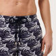 Bañador con estampado Waves para hombre Zafiro detalles vista 2