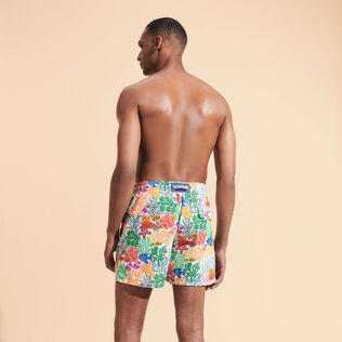 男士 Fond Marins Multicolores 泳裤 White 背面穿戴视图