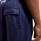 Pantalón unisex de lino de color liso Azul marino detalles vista 2