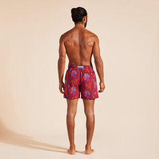 Men Swim Shorts Embroidered Medusa Flowers - Limited Edition Merlot vista trasera desgastada