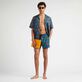 Men Tropical Flowers Look  vista frontale