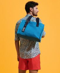 Kleine Einfarbige Strandtasche aus Baumwolle Calanque Vorderseite getragene Ansicht