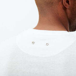 Camiseta de algodón orgánico de color liso para hombre Blanco tiza detalles vista 3