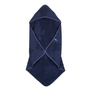 Serviette de plage en Jacquard Tortue bébé uni Bleu marine vue portée de face