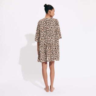 Kurzes Turtles Leopard Kleid für Damen Straw Rückansicht getragen