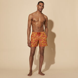 Bañador con bordado Camo Seaweed para hombre - Edición limitada Tomette vista frontal desgastada